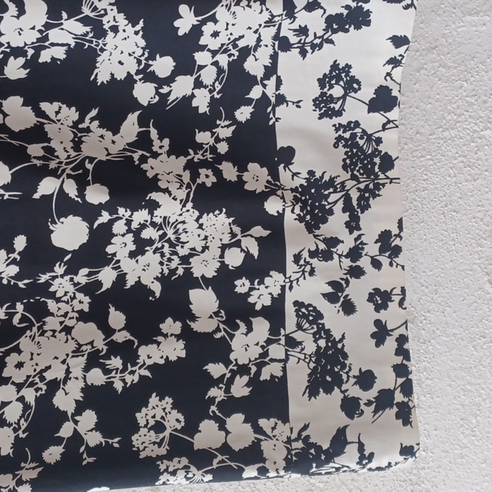 Talbots Black and White Floral Bateau Neckline Short Sleeve Sheath Dress Size 4 - Picture 8 of 14